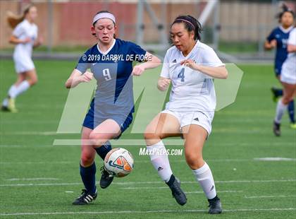 Thumbnail 2 in Notre Dame vs. King's Academy photogallery.