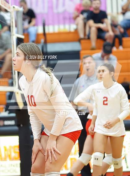Thumbnail 2 in Grand Saline vs Alba-Golden photogallery.