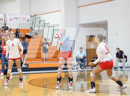 Thumbnail 2 in Grand Saline vs Alba-Golden photogallery.