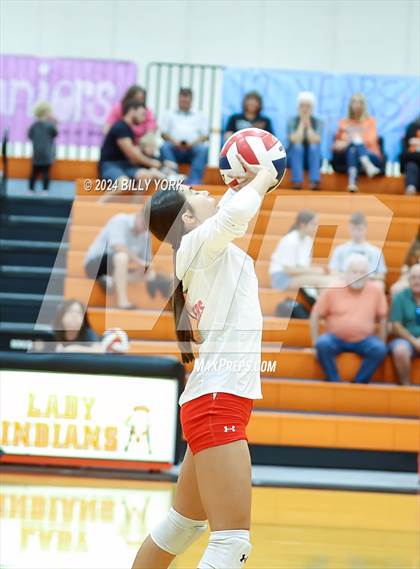 Thumbnail 3 in Grand Saline vs Alba-Golden photogallery.