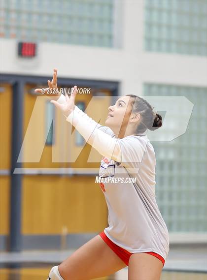 Thumbnail 3 in Grand Saline vs Alba-Golden photogallery.