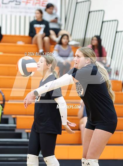 Thumbnail 2 in Grand Saline vs Alba-Golden photogallery.