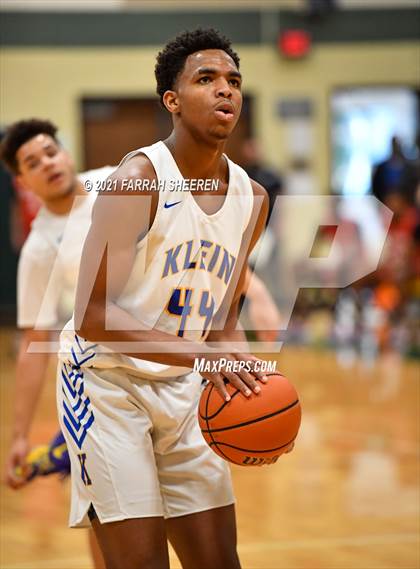 Thumbnail 2 in Cypress Lakes vs. Klein (UIL 6A Bi-District Playoff) photogallery.