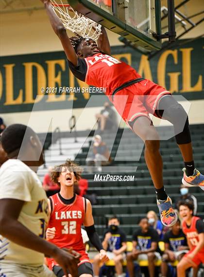 Thumbnail 2 in Cypress Lakes vs. Klein (UIL 6A Bi-District Playoff) photogallery.
