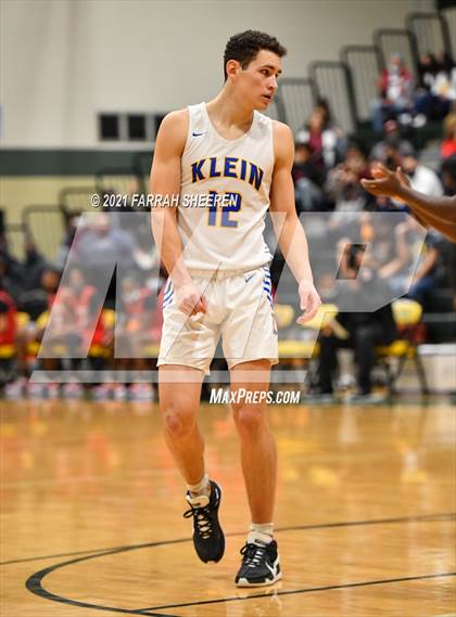 Thumbnail 3 in Cypress Lakes vs. Klein (UIL 6A Bi-District Playoff) photogallery.