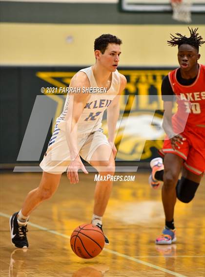 Thumbnail 1 in Cypress Lakes vs. Klein (UIL 6A Bi-District Playoff) photogallery.