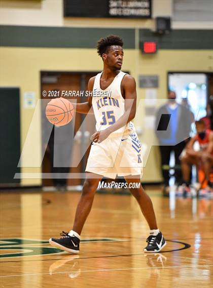 Thumbnail 3 in Cypress Lakes vs. Klein (UIL 6A Bi-District Playoff) photogallery.