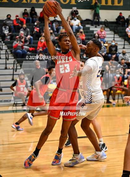 Thumbnail 3 in Cypress Lakes vs. Klein (UIL 6A Bi-District Playoff) photogallery.