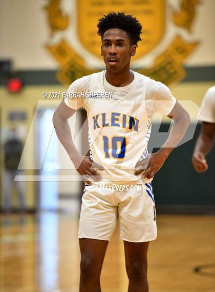 Thumbnail 1 in Cypress Lakes vs. Klein (UIL 6A Bi-District Playoff) photogallery.