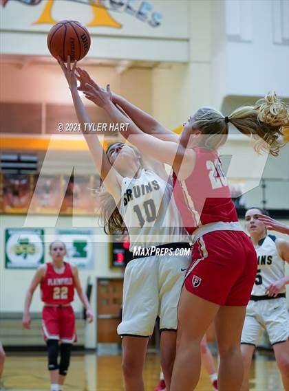 Thumbnail 3 in Plainfield vs. Tri-West Hendricks (Hendricks County Tournament) photogallery.