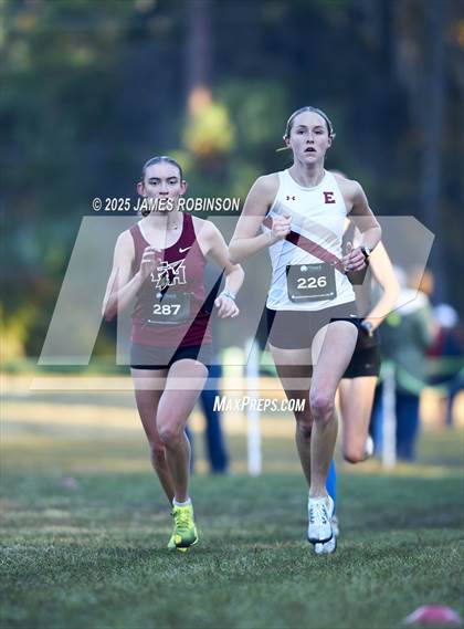 Thumbnail 3 in FHSAA 2A Region 1 Final photogallery.