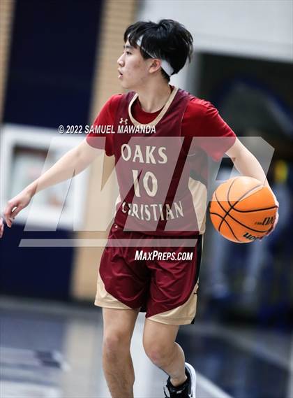 Thumbnail 3 in Cantwell-Sacred Heart of Mary vs Oaks Christian photogallery.