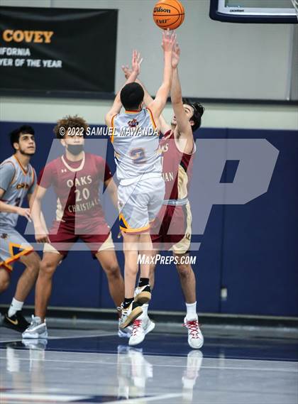 Thumbnail 2 in Cantwell-Sacred Heart of Mary vs Oaks Christian photogallery.