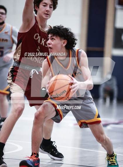 Thumbnail 1 in Cantwell-Sacred Heart of Mary vs Oaks Christian photogallery.