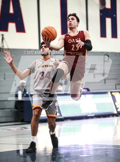 Thumbnail 3 in Cantwell-Sacred Heart of Mary vs Oaks Christian photogallery.