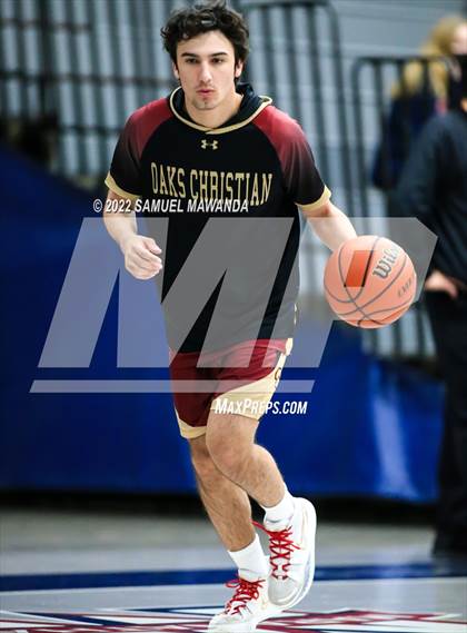Thumbnail 2 in Cantwell-Sacred Heart of Mary vs Oaks Christian photogallery.