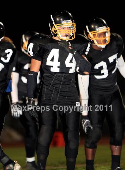 Thumbnail 3 in San Pedro vs. Carson (CIF LACS D1 Playoffs) photogallery.