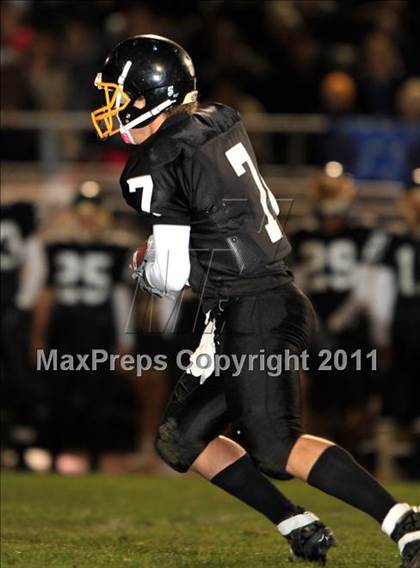 Thumbnail 2 in San Pedro vs. Carson (CIF LACS D1 Playoffs) photogallery.