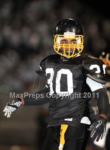 Thumbnail 2 in San Pedro vs. Carson (CIF LACS D1 Playoffs) photogallery.