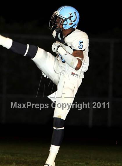 Thumbnail 1 in San Pedro vs. Carson (CIF LACS D1 Playoffs) photogallery.
