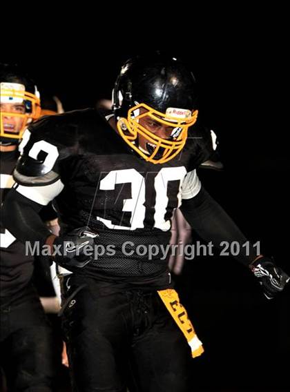Thumbnail 2 in San Pedro vs. Carson (CIF LACS D1 Playoffs) photogallery.
