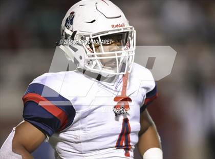 Thumbnail 1 in John Ehret vs. Destrehan (LHSAA 5A Quarterfinal Playoff) photogallery.