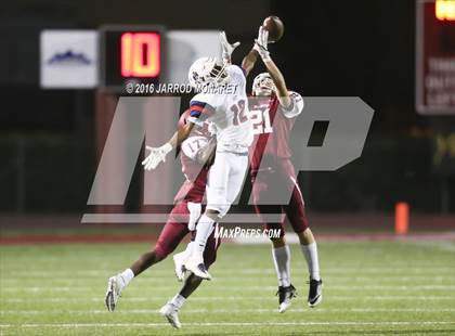 Thumbnail 1 in John Ehret vs. Destrehan (LHSAA 5A Quarterfinal Playoff) photogallery.