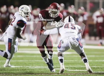 Thumbnail 2 in John Ehret vs. Destrehan (LHSAA 5A Quarterfinal Playoff) photogallery.