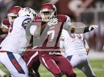 Thumbnail 3 in John Ehret vs. Destrehan (LHSAA 5A Quarterfinal Playoff) photogallery.