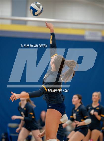 Thumbnail 1 in Kettle Moraine @ Mukwonago photogallery.