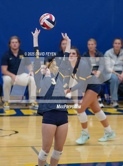 Thumbnail 2 in Kettle Moraine @ Mukwonago photogallery.
