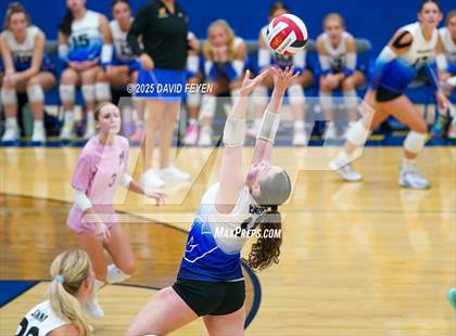 Thumbnail 3 in Kettle Moraine @ Mukwonago photogallery.