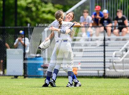 Thumbnail 1 in Salem vs. Deposit-Hancock (NYSPHSAA D Final) photogallery.