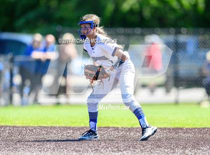 Thumbnail 3 in Salem vs. Deposit-Hancock (NYSPHSAA D Final) photogallery.