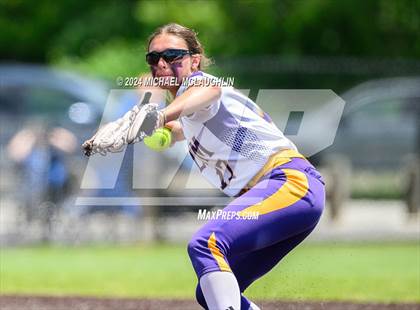 Thumbnail 2 in Salem vs. Deposit-Hancock (NYSPHSAA D Final) photogallery.