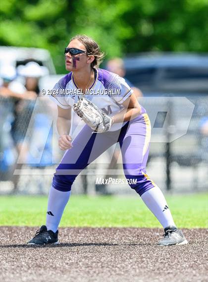 Thumbnail 2 in Salem vs. Deposit-Hancock (NYSPHSAA D Final) photogallery.