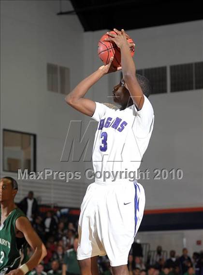 Thumbnail 1 in St. Mary's vs. Sacramento (CIF SJS D3 Playoffs) photogallery.