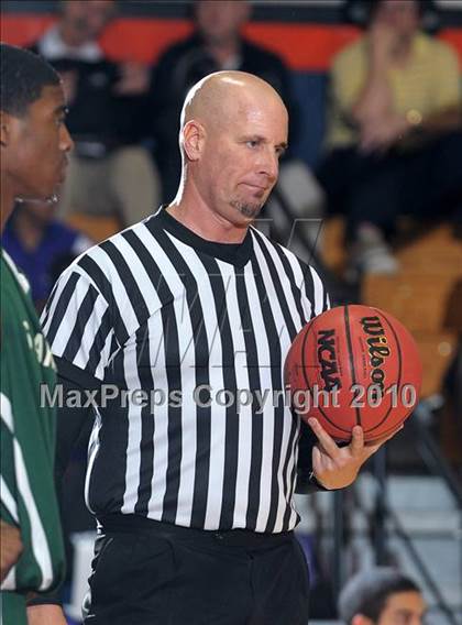 Thumbnail 3 in St. Mary's vs. Sacramento (CIF SJS D3 Playoffs) photogallery.