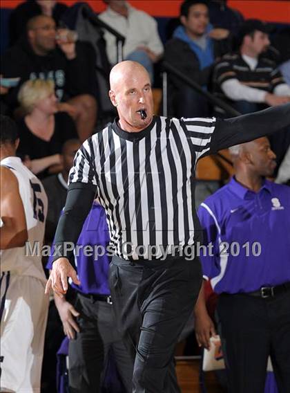 Thumbnail 2 in St. Mary's vs. Sacramento (CIF SJS D3 Playoffs) photogallery.