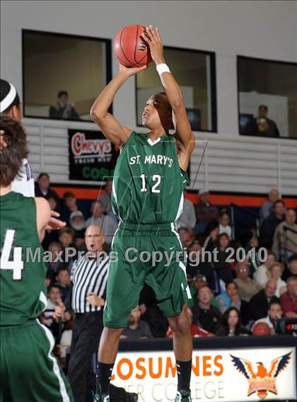 Thumbnail 1 in St. Mary's vs. Sacramento (CIF SJS D3 Playoffs) photogallery.