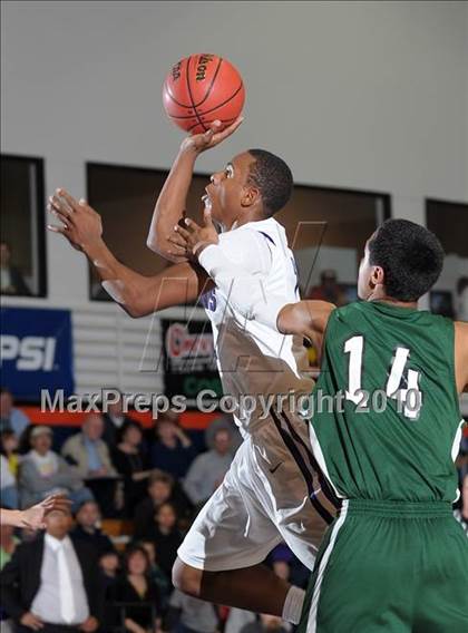Thumbnail 3 in St. Mary's vs. Sacramento (CIF SJS D3 Playoffs) photogallery.