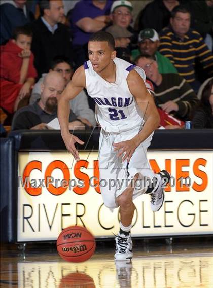 Thumbnail 1 in St. Mary's vs. Sacramento (CIF SJS D3 Playoffs) photogallery.