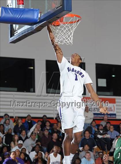 Thumbnail 3 in St. Mary's vs. Sacramento (CIF SJS D3 Playoffs) photogallery.