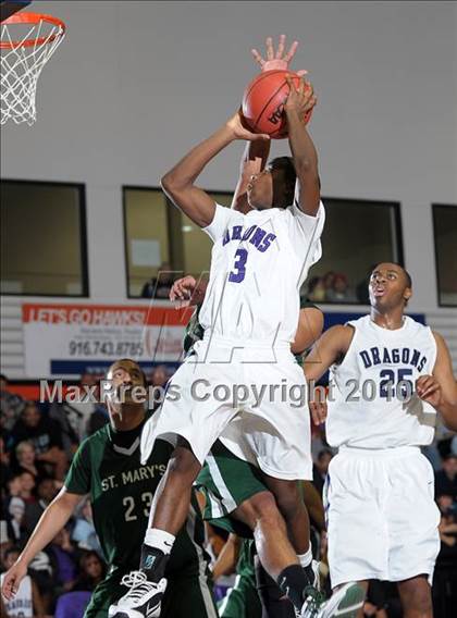 Thumbnail 3 in St. Mary's vs. Sacramento (CIF SJS D3 Playoffs) photogallery.