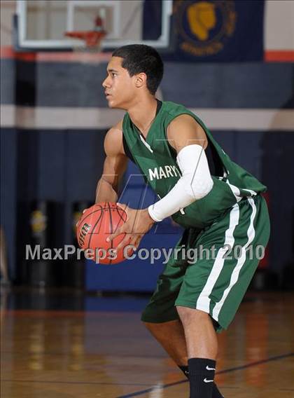 Thumbnail 3 in St. Mary's vs. Sacramento (CIF SJS D3 Playoffs) photogallery.