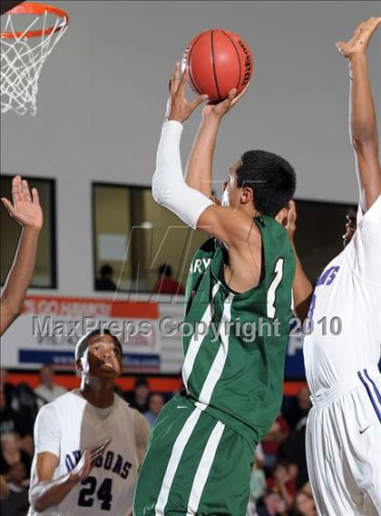 Thumbnail 3 in St. Mary's vs. Sacramento (CIF SJS D3 Playoffs) photogallery.