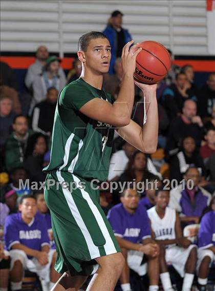 Thumbnail 2 in St. Mary's vs. Sacramento (CIF SJS D3 Playoffs) photogallery.