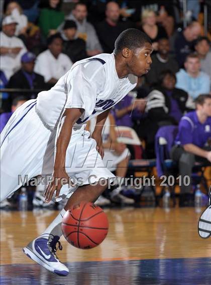 Thumbnail 2 in St. Mary's vs. Sacramento (CIF SJS D3 Playoffs) photogallery.
