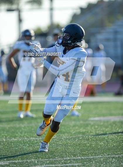 Thumbnail 3 in Millikan @ Carlsbad photogallery.