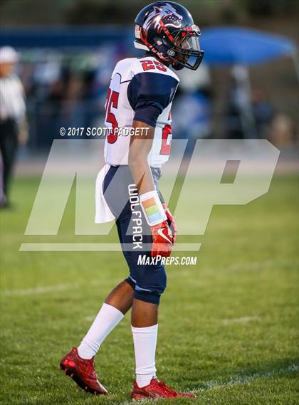 Thumbnail 1 in Great Oak @ Serrano photogallery.